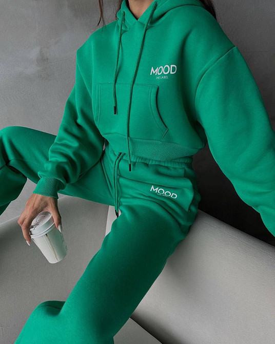 Костюм женский Quzen 493-497 укороченное худи с капюшоном MOOD брюки резинка утепленный зеленый, зеленый, M Киев - изображение 8