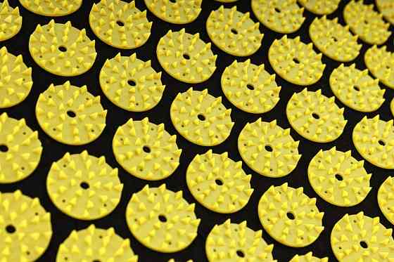 Масажний мат Hop-Sport для акупунктури з голчастою поверхнею для зняття напруги та поліпшення самопочуття Київ