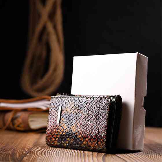 Лакированная визитница из натуральной фактурной кожи под змею Разноцветный (KARYA) Киев