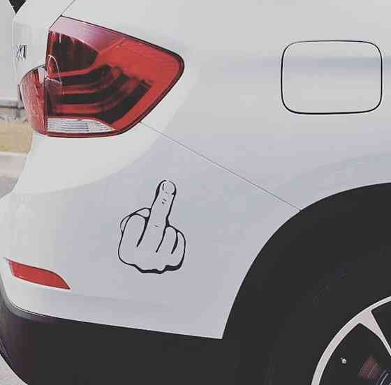 Виниловая наклейка на авто и любую поверхность  -  F*ck (средний палец ) Черновцы