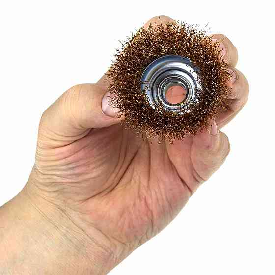 Щітка дротяна чашоподібна Ø65мм М14×2мм (латунированная) SIGMA (9014061) Рівне