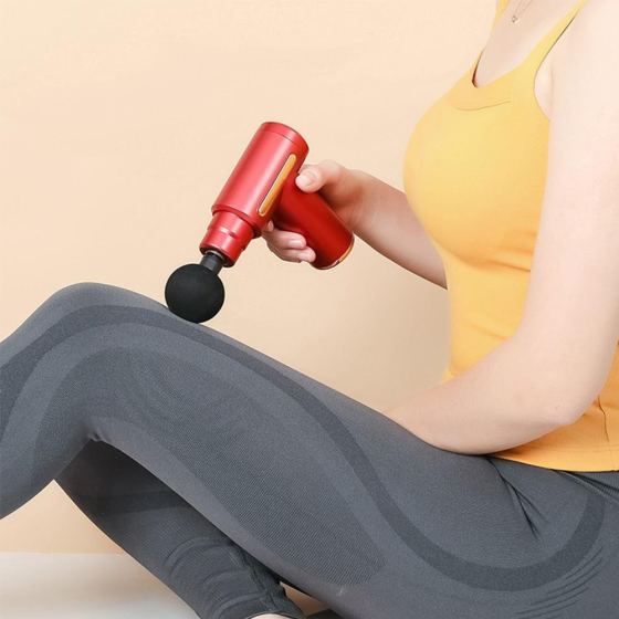 Перкусійний масажер з 4 насадками Gun Massager, Червоний / Ручний масажер / Масажер для тіла Київ