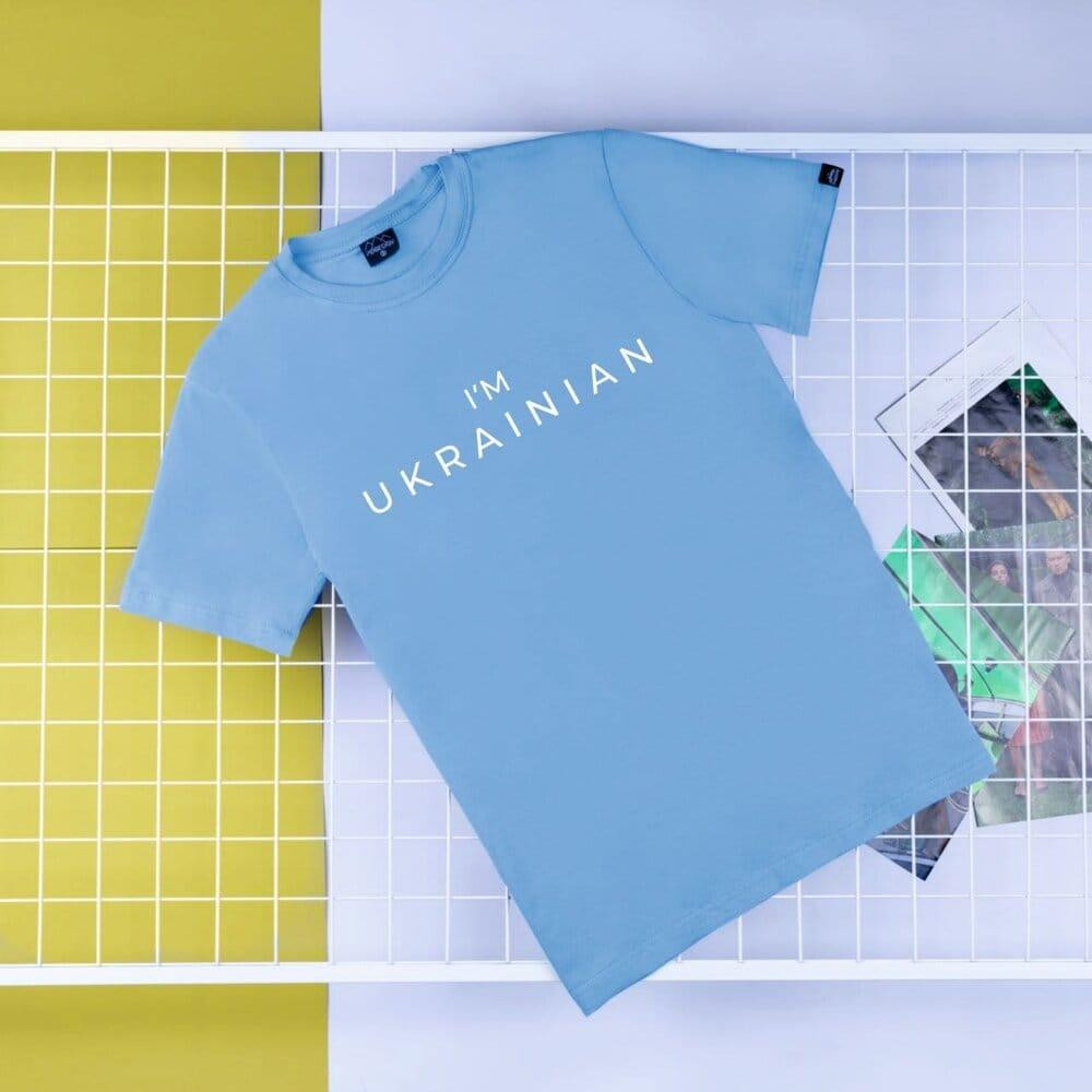 Футболка мужская однотонная голубая Pobedov Peremoga - I'M UKRAINIAN наклейка біла Киев - изображение 1