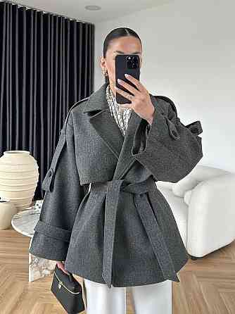 Женское короткое утепленное пальто оверсайз 42-46 Графит Одесса