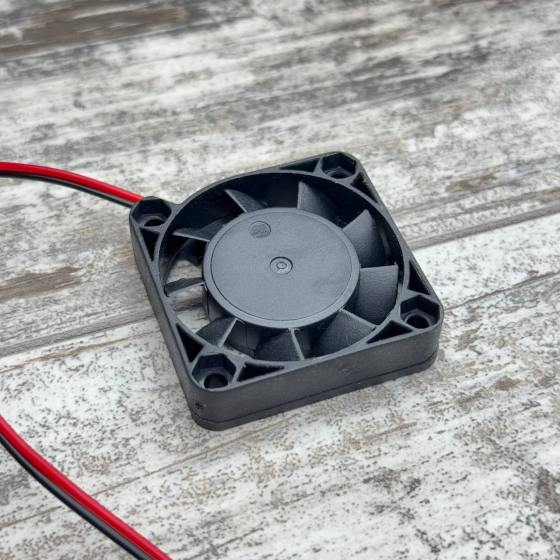 Вентилятор охлаждения 4010 40×40×10 мм, 12В, 2 pin, для видеокарт, 3D-принтеров и электроники Киев