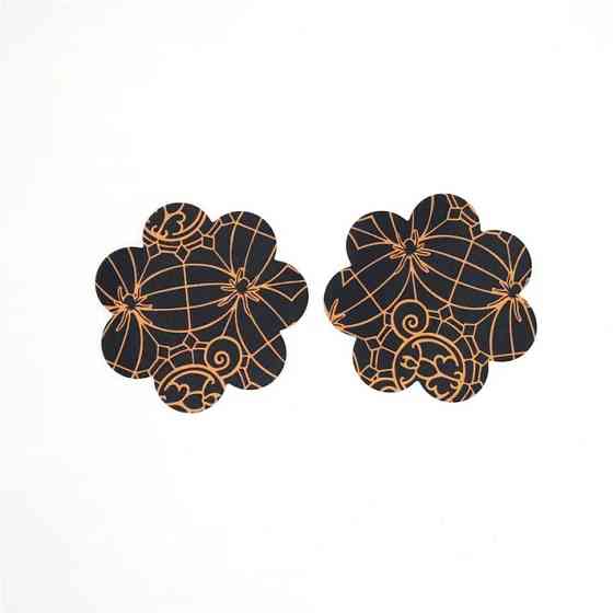 Наклейки на груди Ромашки з павуками 75 мм чорно-помаранчевий Київ