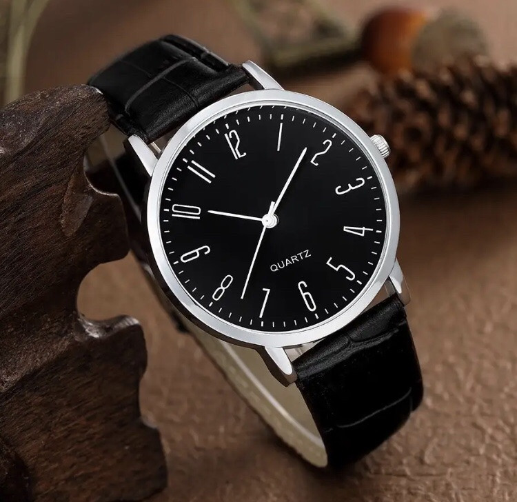 Подарочный набор для мужчин: наручные часы с 4 ориг. браслетами- диам 4см, длин 24см, шир рем 2см, без коробки Киев - изображение 3