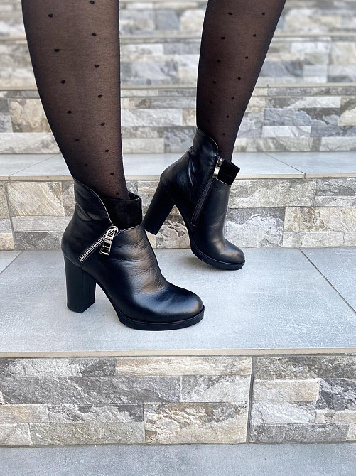 Черевики жіночі D and V чорні натуральна шкіра висота каблука 9см розмір 40 (1221) Коломия - фото 2