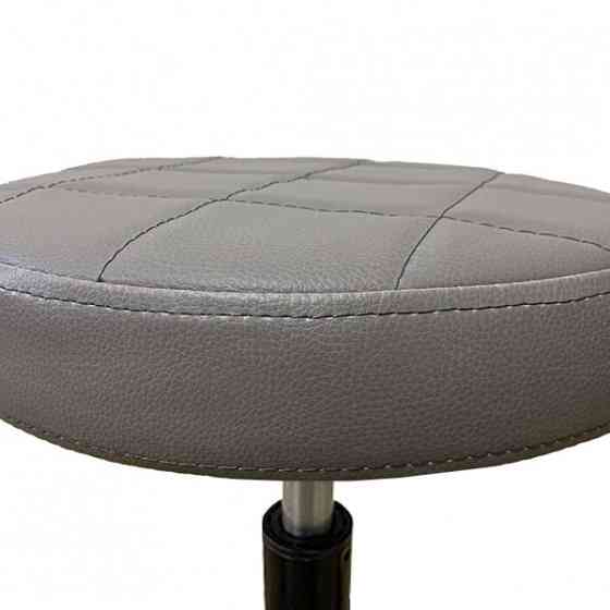 Стілець для майстра без спинки Йола на чорній ніжці Сірий Київ