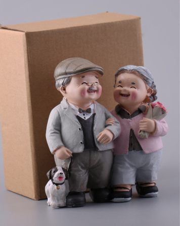 Фигурка Счастливая пара. Бабушка с Дедушкой и собачкой для дома и сада. Полистоун 12 см Одесса