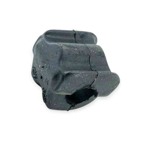 Втулка передняя Фольцваген Lupo, Polo (94-01) (d-16 мм) стабилизатора Мукачево