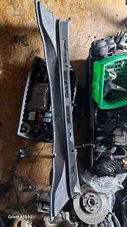 Жабо (пластикова накладка під двірники) на Hyundai Kona 2016-2021 Київ