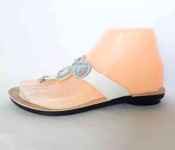 Женские Тапочки Шлёпанцы Сланцы Вьетнамки Бежевые (размеры: 36,37) Днепр