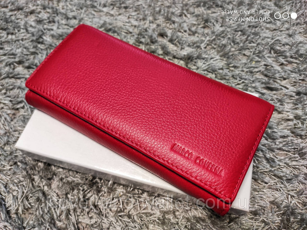 Жіночий якісний шкіряний гаманець на магнітах червоного кольору Marco Coverna Київ - фото 1