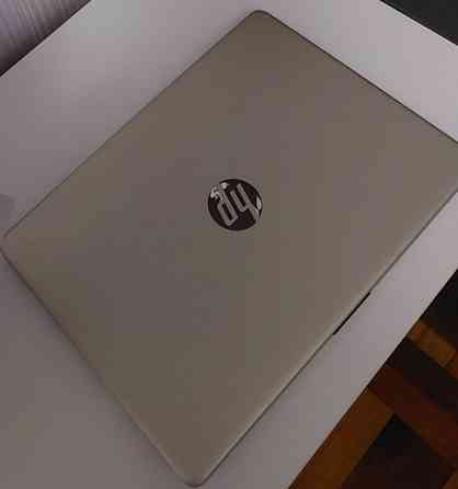 Ноутбук: HP , Мощный Intel Core i3 , 10 Gen SSD 256Gb. 8Gb. DDR4 UHD Киев