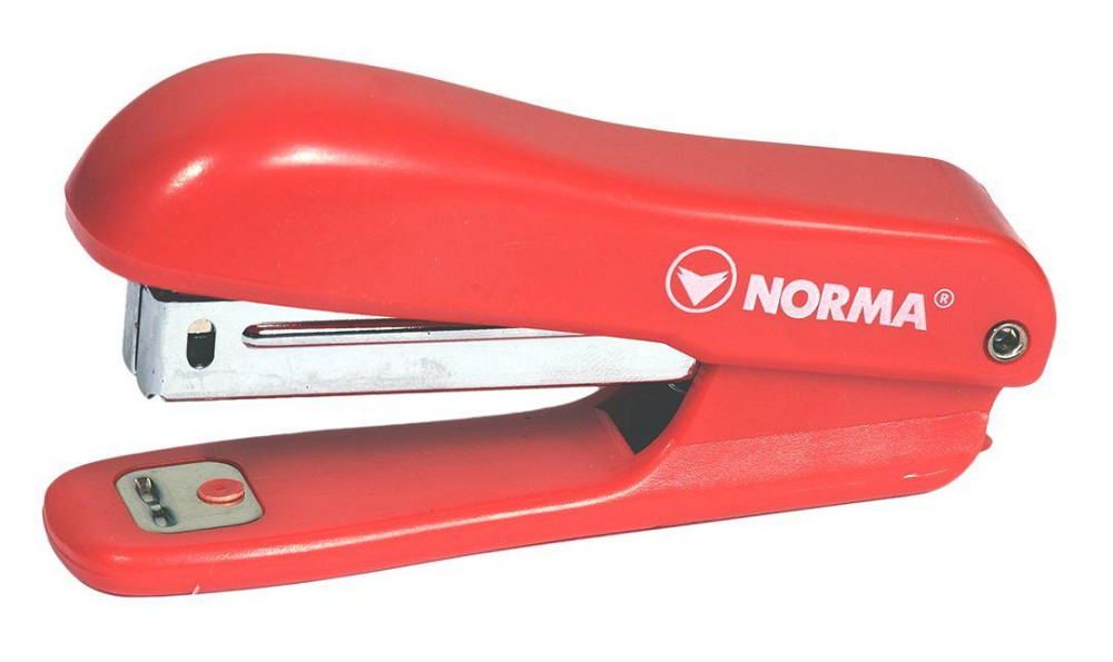 Степлер пластиковий №10 (10 арк.) "Norma" 40 мм. червоний, 4029-01N, шт Київ - фото 1