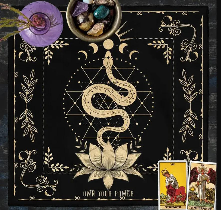 Алтарная скатерть для карт Таро и Рун. Скатерть для гадания 49*49 см. Скатерть для таро со змеей и ф Киев - изображение 1