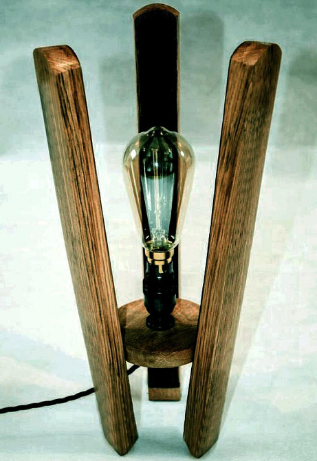 Светильник настольный 