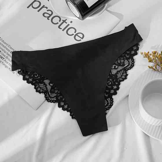 Набір безшовних трусів 3 штуки 42 чорний синій червоний Київ