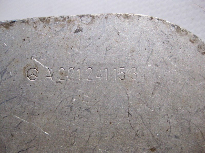 Mercedes-Benz  A2212411534 Захисний екран правої подушки двигуна M272 V6 2.5 3.0 3.5л M273 V8 4.6 5.5л C-Class W204 E-Class W212 S-Class W221 4matic Одеса - фото 3