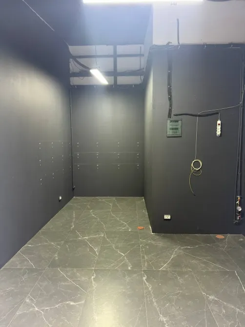 Сдается помещение рядом с АТБ, Донецкое шоссе 121 Вода, канализация (су нет, но можно сделать), собственная детская площадка и парковка. Днепр - изображение 4