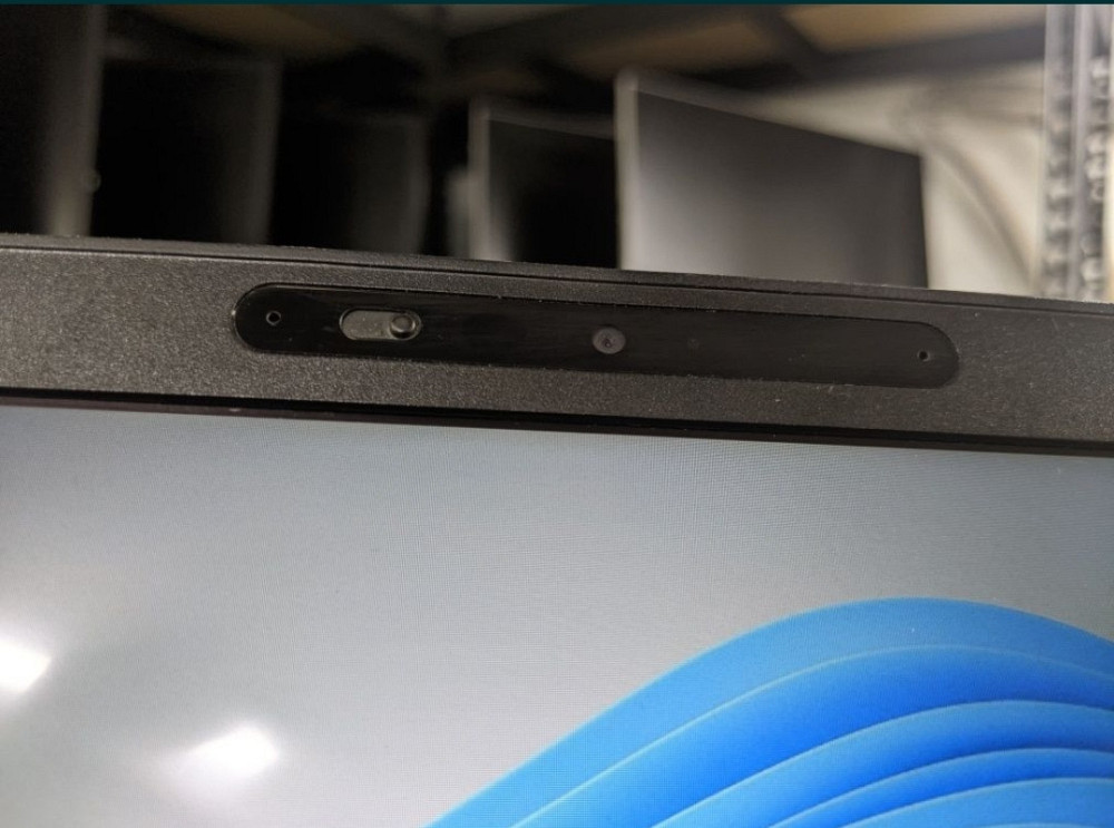 Ноутбук DELL Latitude 5400 Intel i7 8665U 16/256Gb. Киев - изображение 3