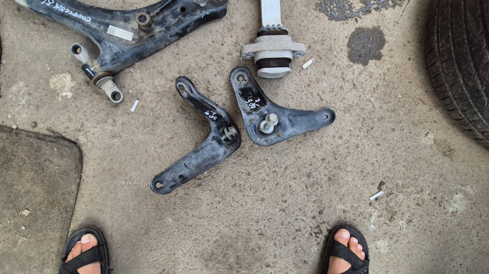 Кронштейны подрамника Kia Sportage 2021–2025 Киев - изображение 1