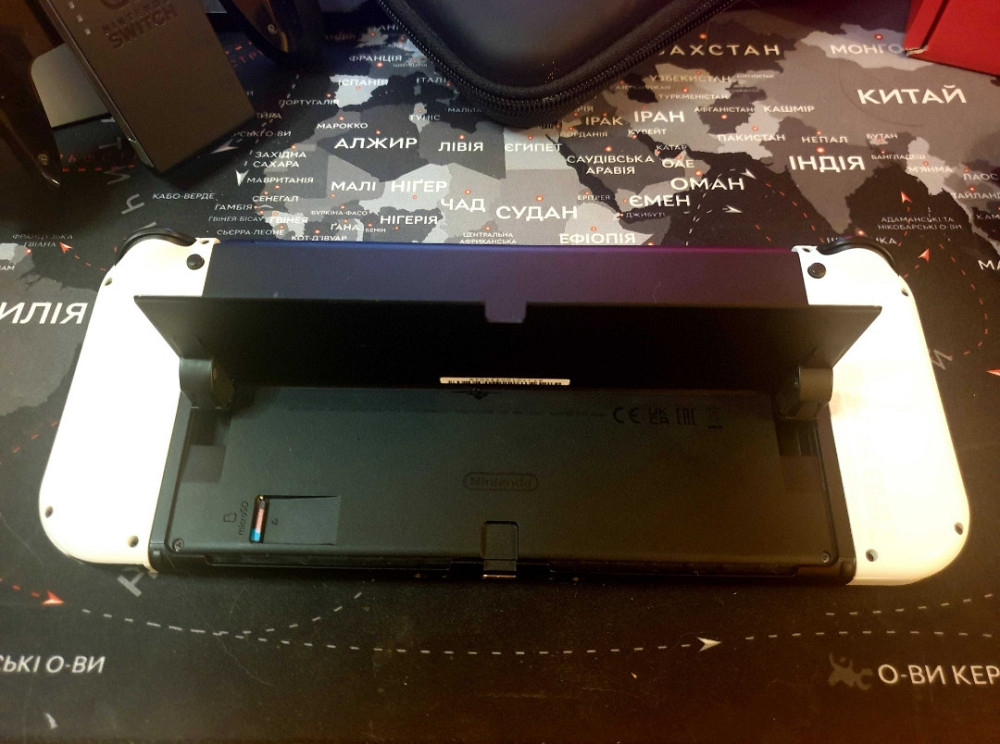 Приставка Nintendo Switch OLED With White Joy-Con Харків - фото 7
