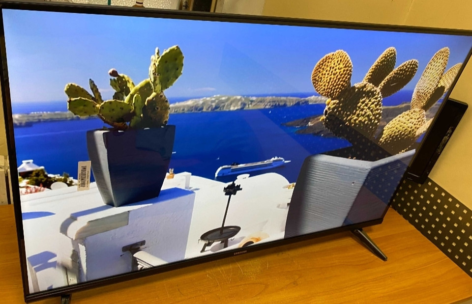 Телевізор Samsung 4K Smart TV 32" IPS T2 Wi-Fi. Голосовий пульт. Київ - фото 2