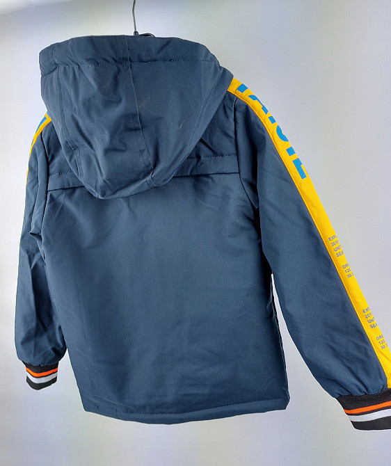 Демісезонна куртка для хлопчиків у синьому кольорі 128 Миколаїв - фото 4