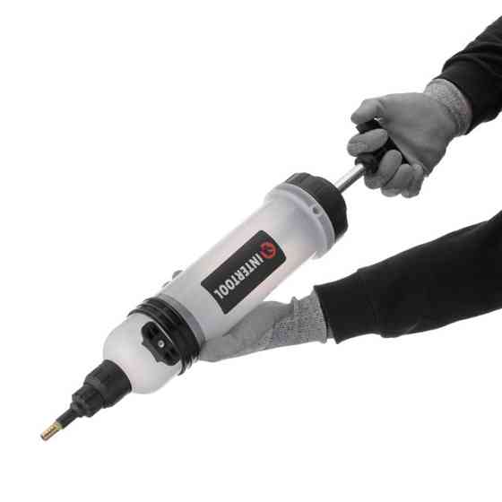 Шприц INTERTOOL AT-3072, 1,5 л – универсальный для всех жидкостей Львов
