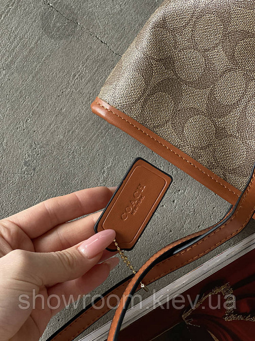 Жіноча сумка шоппер Coach City Tote світло-коричнева Київ - фото 2