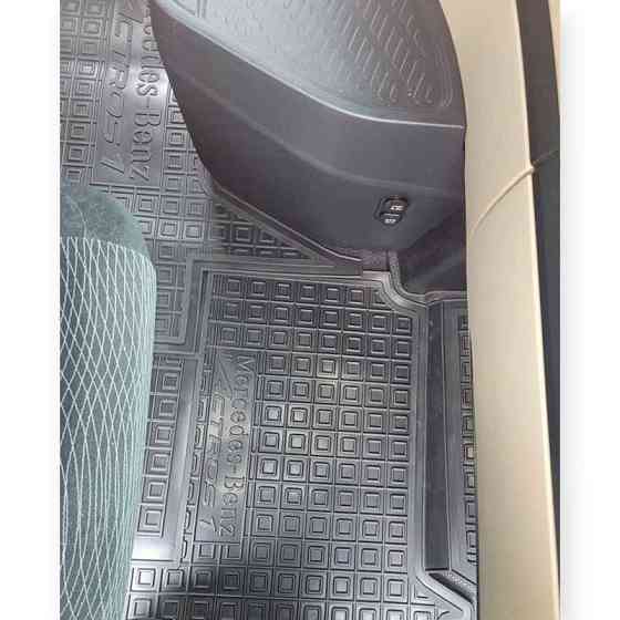 Килимки Мерседес actros 2011-2018 (плоска підлога) борт 2,5см, з перемичкою салону Мукачево