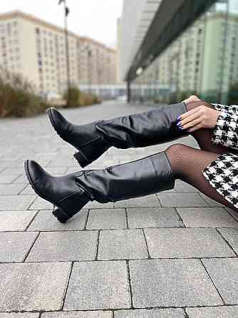 Valiente Чоботи жіночі VALIENTE чорні натуральна шкіра висота 43см обхват 38см размеры 36р. 38р Коломыя