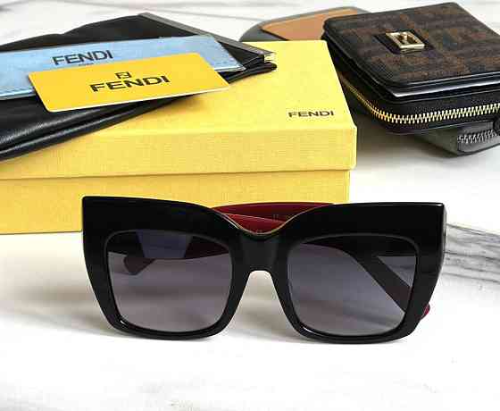 Женские солнцезащитные очки Fendi (1080) black LUX Киев