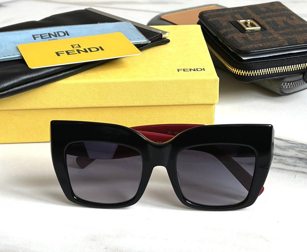 Женские солнцезащитные очки Fendi (1080) black LUX Киев - изображение 1