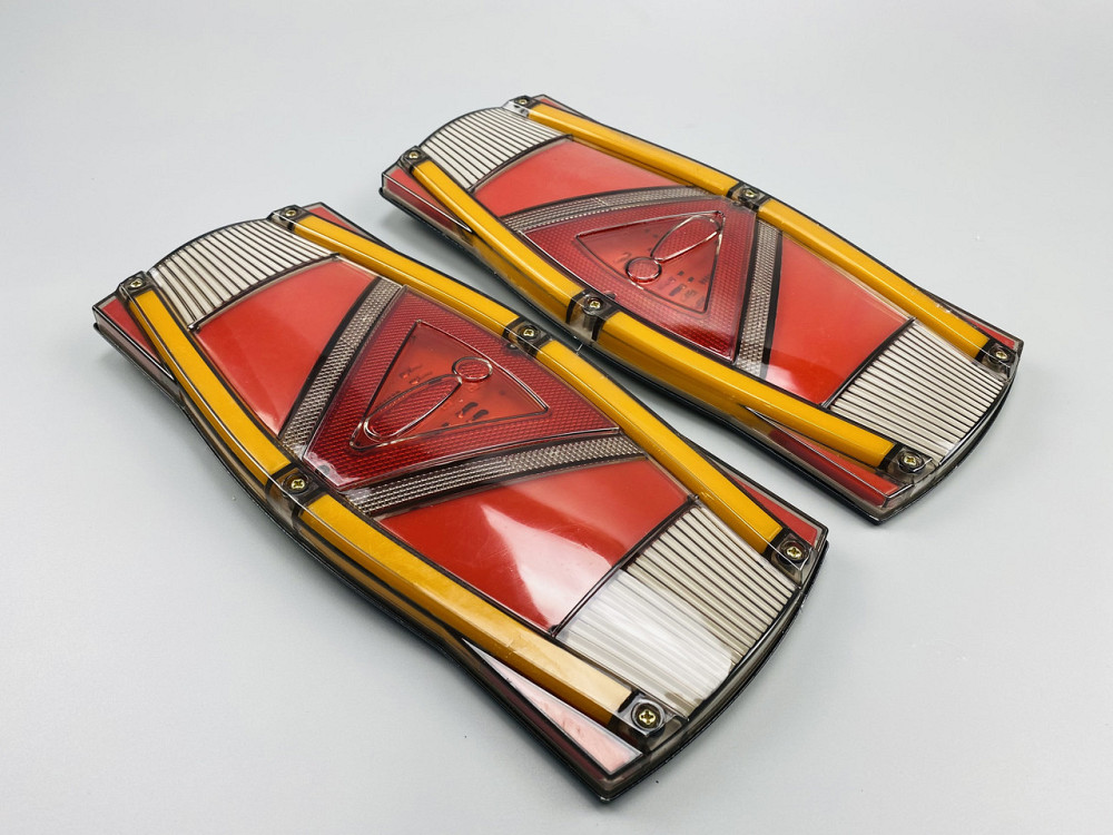 Задні світлодіодні ліхтарі зі стрілками для вантажівки, система освітлення для вантажівки, комбінована фара Мукачево - фото 9