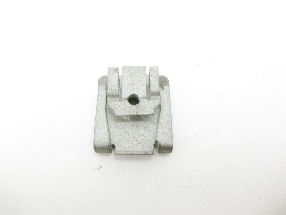 Mercedes-Benz  A0049943145 Скоба кріпильна з різьбленням M4,8 E-Class W212 W212 C207 CLS C218 C219 C-Class W204 ML GLE W165 GL GLE X166 W167 C292 Одесса - изображение 6