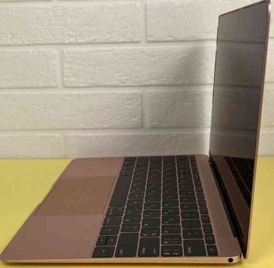 Ноутбук MacBook 12 (2016) M3 8Gb. SSD256Gb. Київ