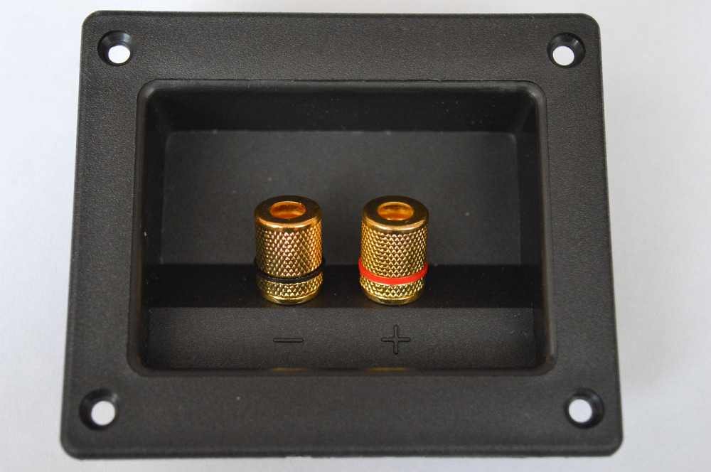 Термінал на 2 гнізда Banan монтажний, метал, gold, прямокутний 93х79мм Полтава - фото 1