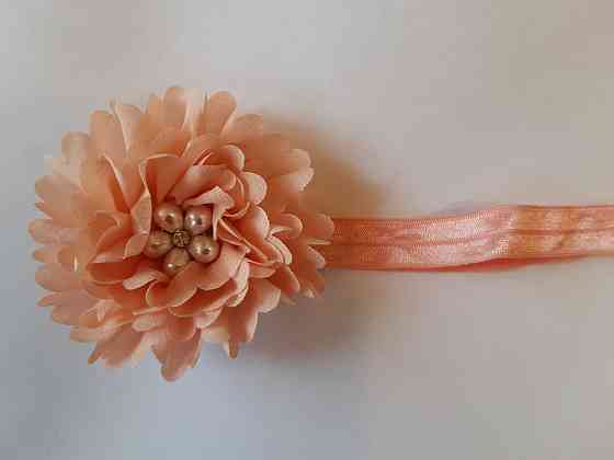 Персикова дитяча пов'язка з квіткою - коло 40-50см, діаметр квітки 9см Київ