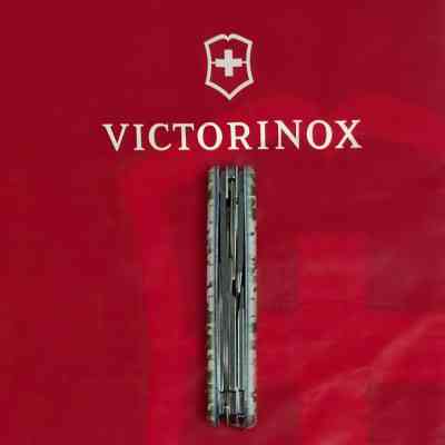 Ніж Victorinox Climber Army Піксель (1.3703.3_W3940p) Вінниця
