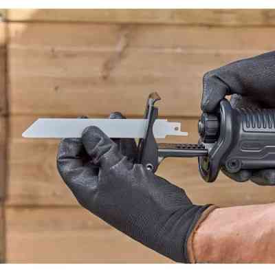 Сабельная пила Black&Decker BES301 Винница