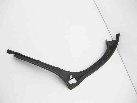Mercedes-Benz  A2516901630 9051 Накладка отвору багажника права R-Class W251 R-class short W251 R-class long V251 Одеса