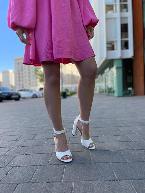 L&M Білі босоніжки літні жіночі на підборах еко-шкіра L&M F52-3 р. 38-40 / Стильне жіноче взутт Коломия - фото 4