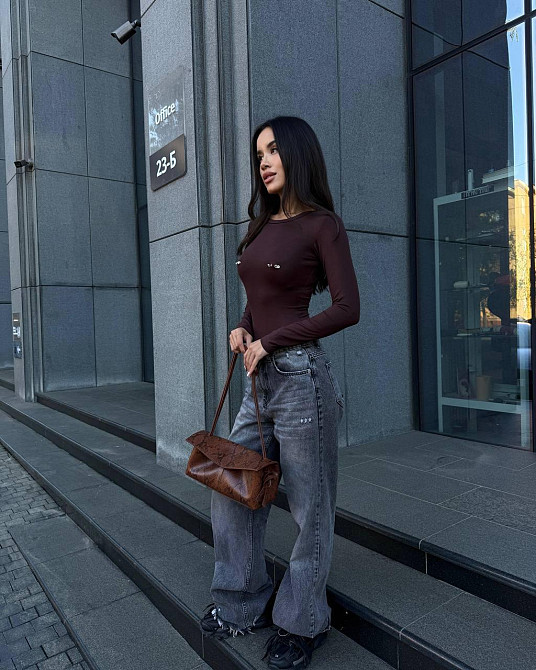 Женский базовый боди с акцентным пирсингом на груди вискоза Шоколад, 46/48 Одесса - изображение 8