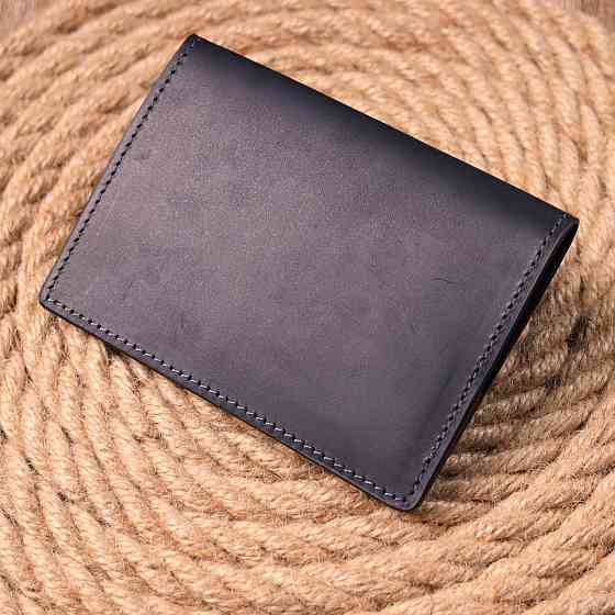 Стильна обкладинка на паспорт у вінтажній шкірі Серце GRANDE PELLE 16723 Чорна Київ