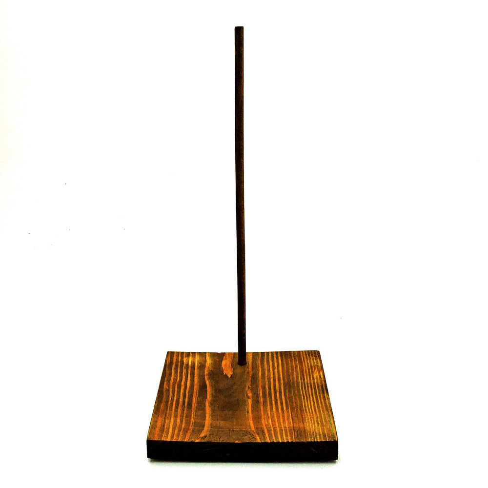 Подставка для кукол 