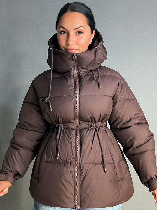 Куртка женская A-N 9020-1 удлиненная с капюшоном и затяжкой талии коричневая, коричневый, 46 Киев - изображение 19