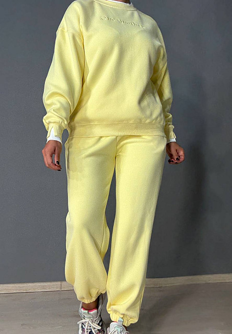 Костюм женский A-N 27063 свитшот и джогеры оверсайз с вышивкой желтый, желтый, M Киев - изображение 19